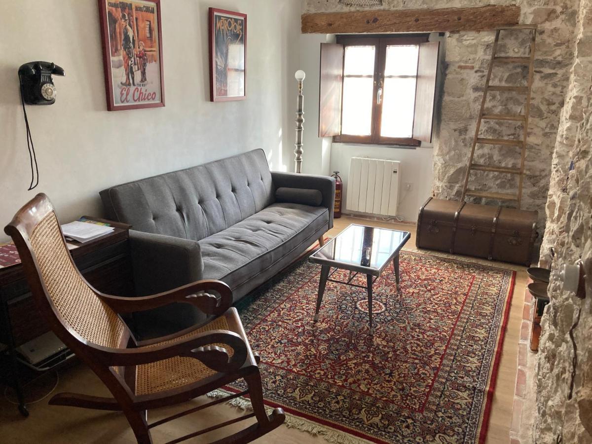 Alojamiento De Piedra Con Encanto Burgo Kültér fotó