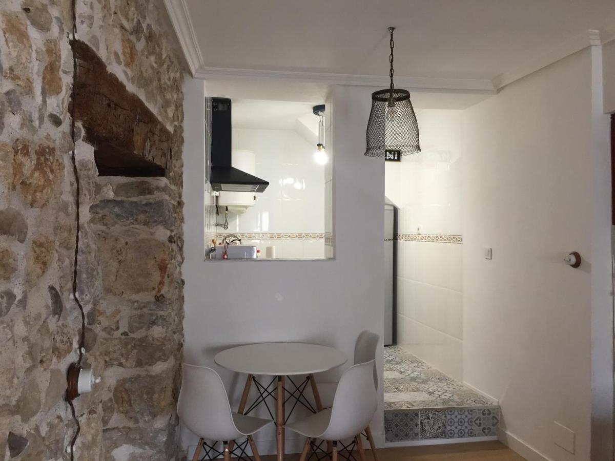 Alojamiento De Piedra Con Encanto Burgo Kültér fotó